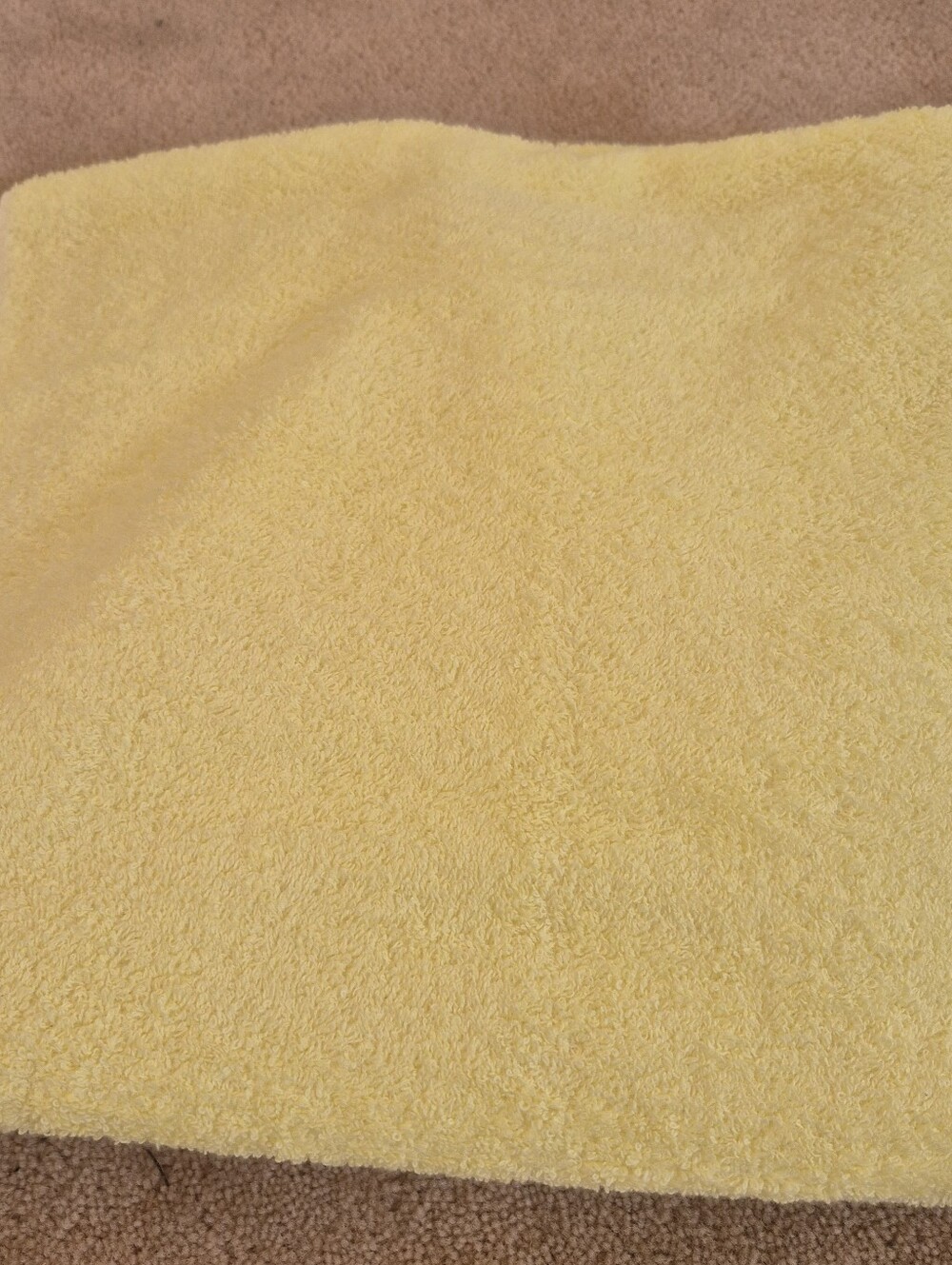 Yellow Towels 2 Bath Towels, 3 Hand Towels, 4 Face Towels